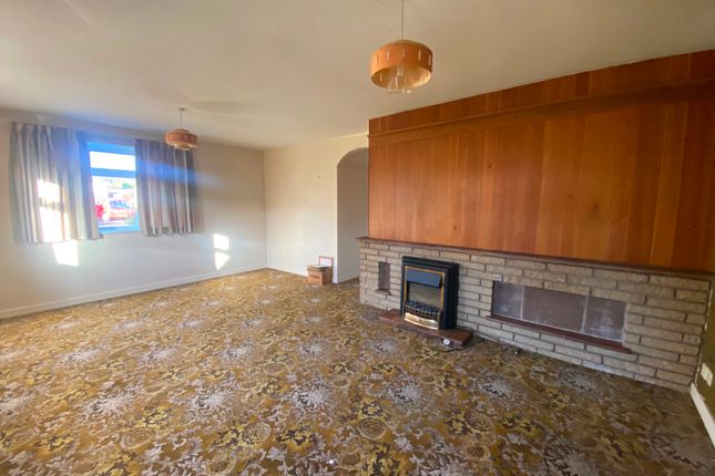 2 Mill Hill Drive, Sandbach photo 2