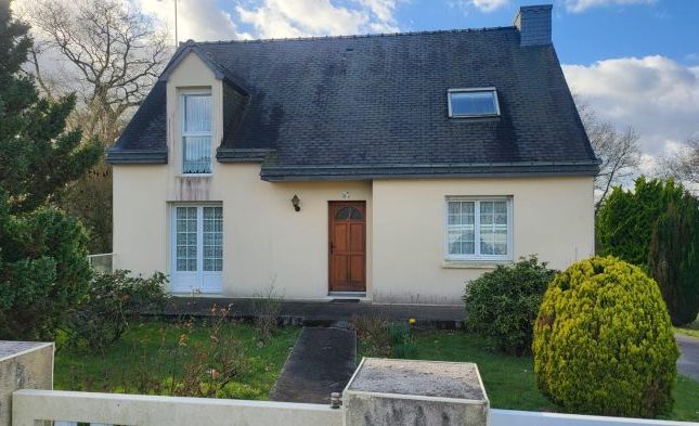 Detached house for sale in Plemet, Bretagne, 22210, France