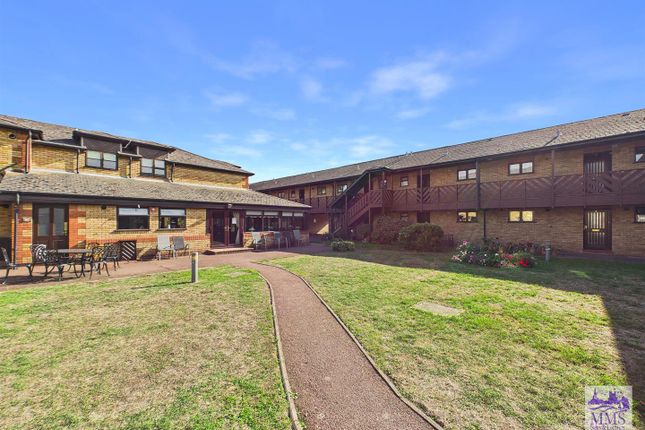33 St James Oaks, Trafalgar Road, Gravesend photo 4