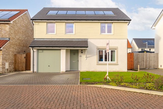 4-bed house on 11 Brodie Place, East Calder, £375,000