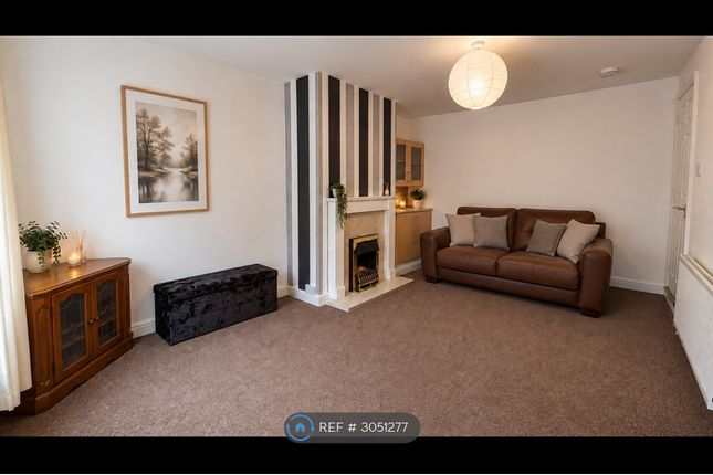Adwick Place, Leeds photo 4