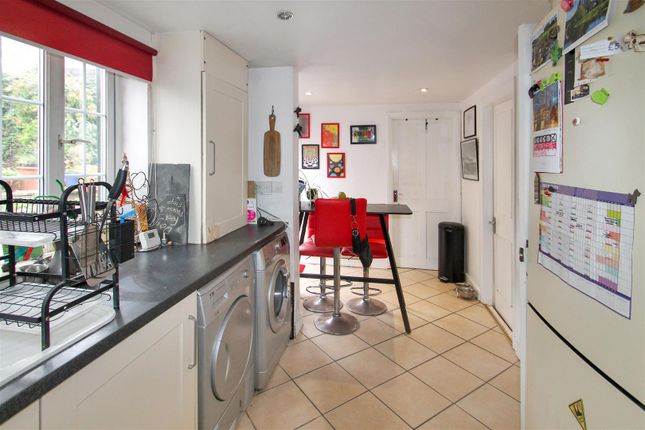 53, Huntingdon Road, Thrapston photo 3