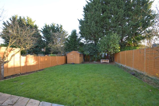 16, Sherington Avenue, Pinner photo 4