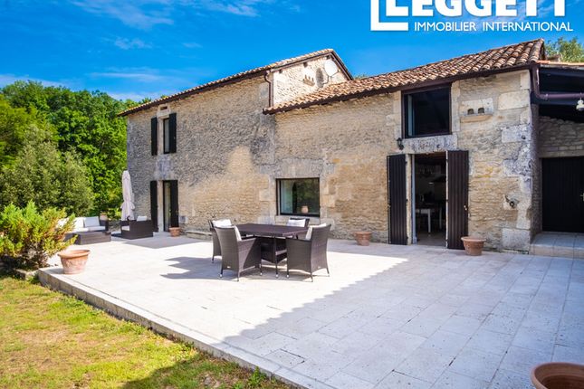 Thumbnail Villa for sale in Gout-Rossignol, Dordogne, Nouvelle-Aquitaine