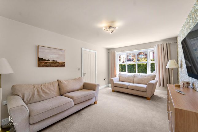 58, The Meadows, Darwen photo 4