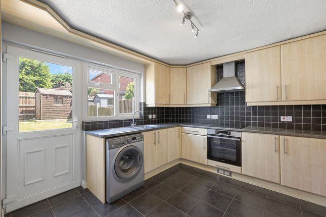 57, Pebmarsh Drive, Wickford photo 4