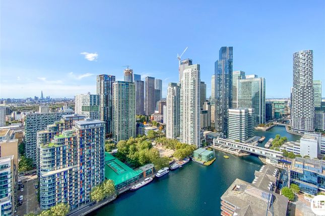 Flat for sale in Arena Tower, 25 Crossharbour Plaza, Canary Wharf, London