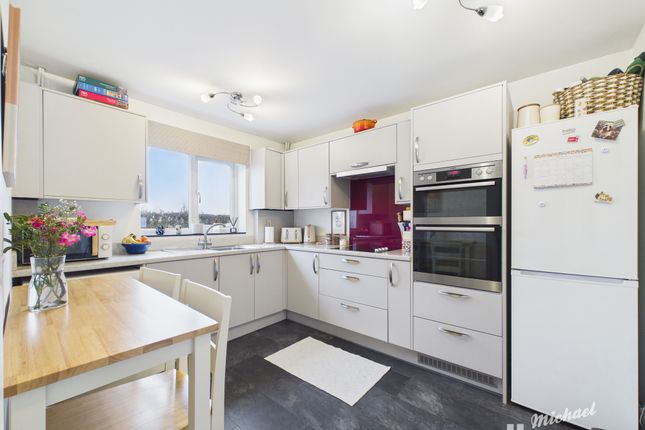 Copy of 45 Moorlands Road, Leighton Buzzard photo 2