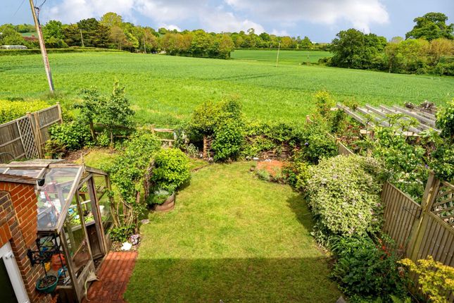 3-bed semi-detached on 8 Oakford Park, Chichester, £490,000