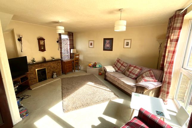 37, Starthe Bank, Heanor photo 4