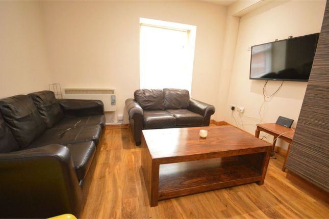 3-bed flat on 11A, Fawcett Street, Sunderland, £1,550/mo