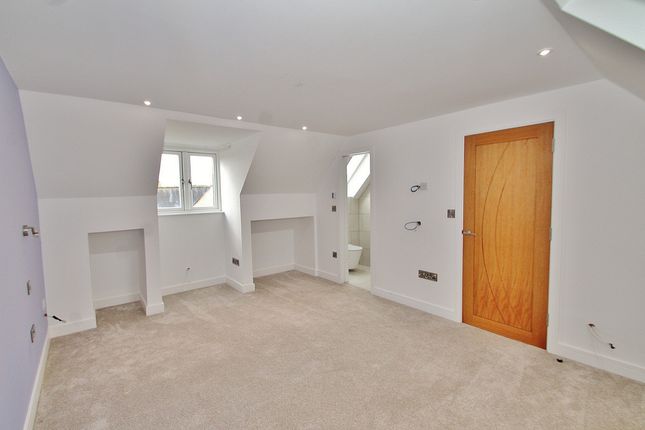 Detached house for sale in Cherry Tree Way, Witney