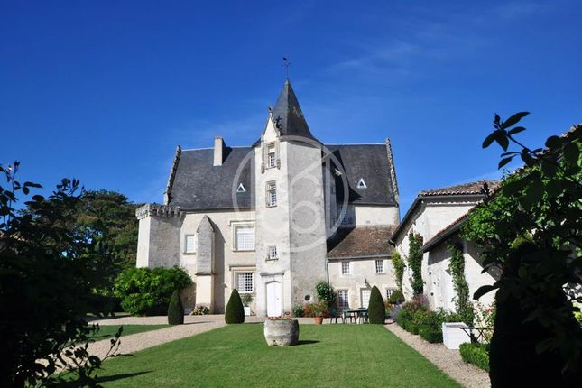 Property for sale in Jonzac, 17500, France, Poitou-Charentes, Jonzac, 17500, France