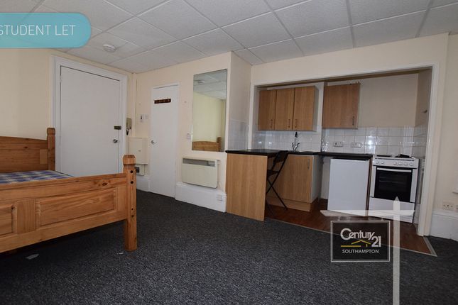 Studio to rent in Westwood Road, Southampton