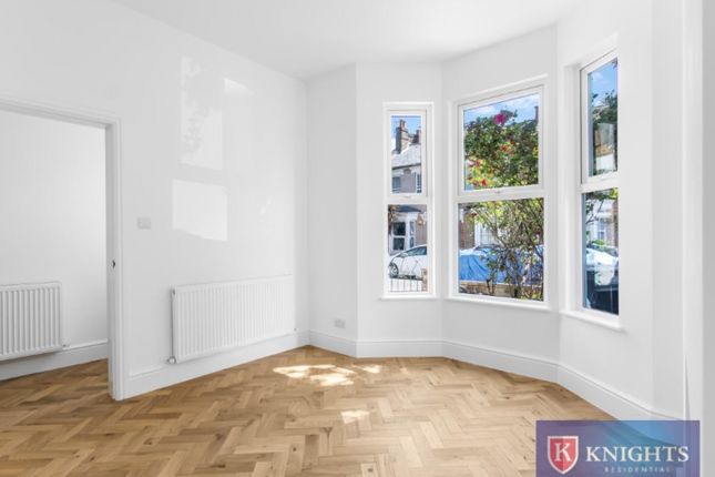 16, Birkbeck Road, London photo 3