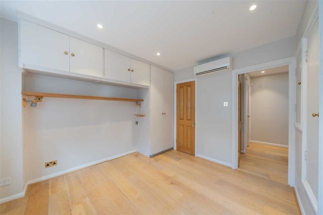 Property to rent in Gloucester Mews West, London