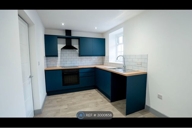 Flat  The Old Station House, Willenhall photo 2