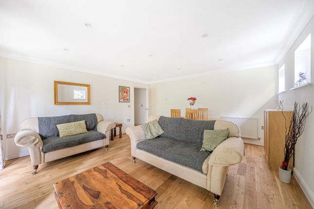 Flat 14 Argyll Court, 142, St. Cross Road, Hampshire photo 3