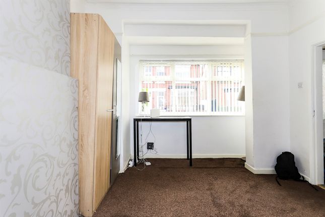 253, Staveley Road, Wolverhampton photo 4
