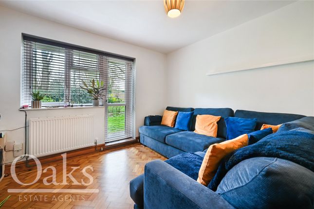 Flat 3 Eagle Court,, Rosendale Road, London photo 3