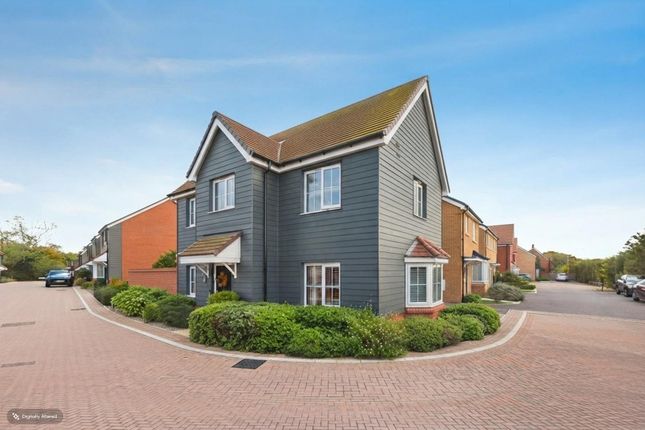 3-bed house on Flock Drive, Colchester, £375,000