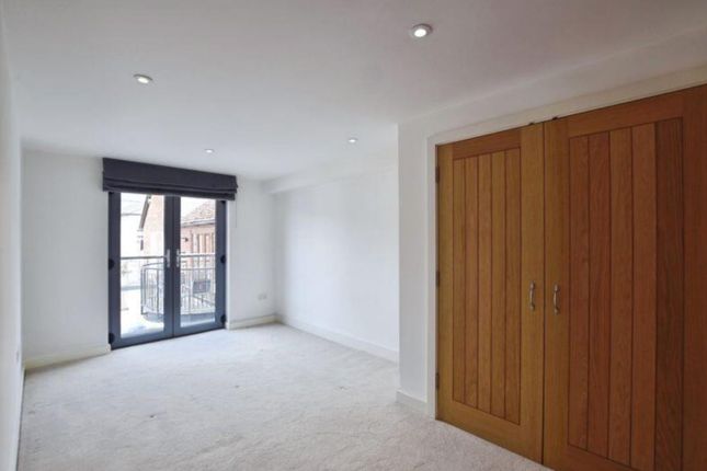 7 Holt Court, Brown Street, Salisbury photo 4