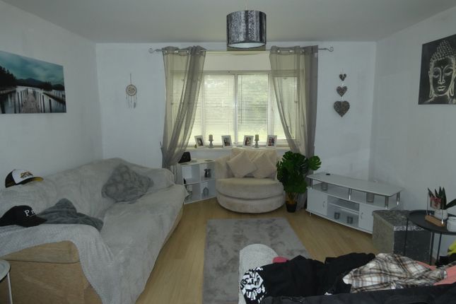 Flat C, 28, Harvey Crescent, Port Talbot photo 2