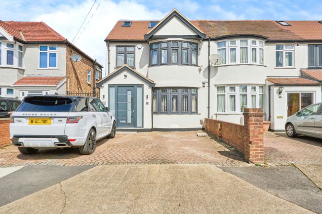 End terrace house for sale in Glamis Crescent, Hayes