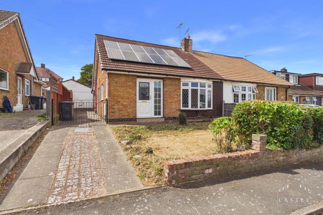 2-bed house on 8, Ivy Close, Stoke Golding, £240,000