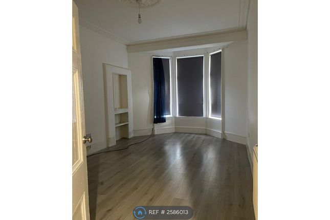 Front Lounge/Bedroom