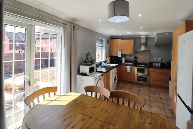 6, Alder Covert, Thetford photo 4