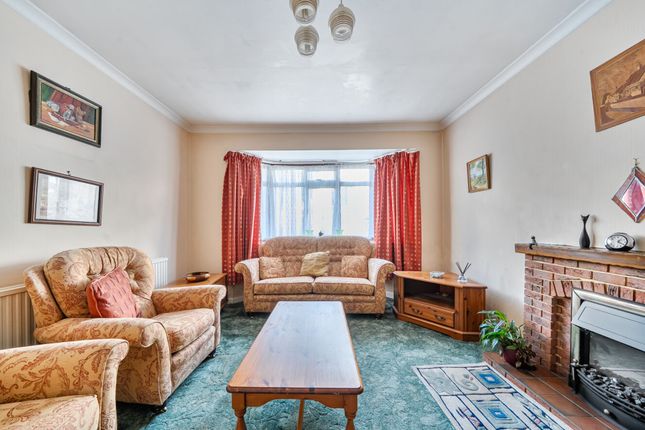 1 Frank Woolley Road, Tonbridge photo 2