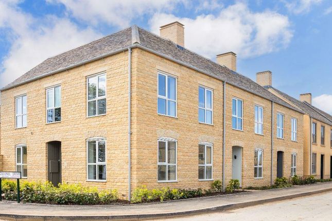 Thumbnail Terraced house for sale in Cirencester, Gloucestershire
