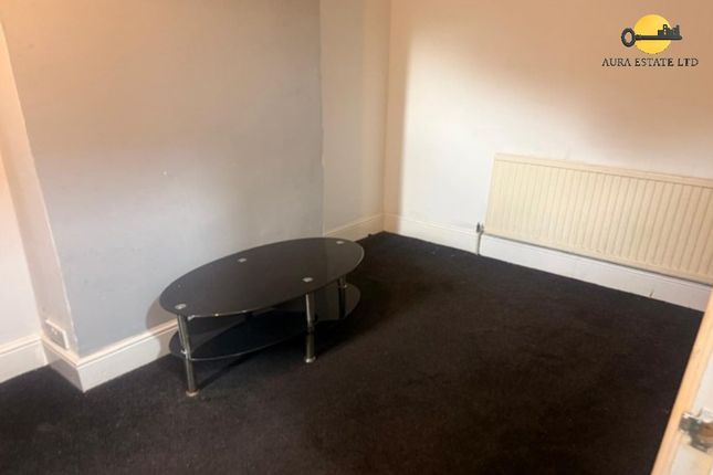 72, Ash Road, Luton photo 5