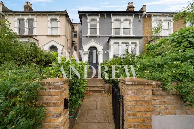 Flat 3, 184 Evering Road, London photo 2