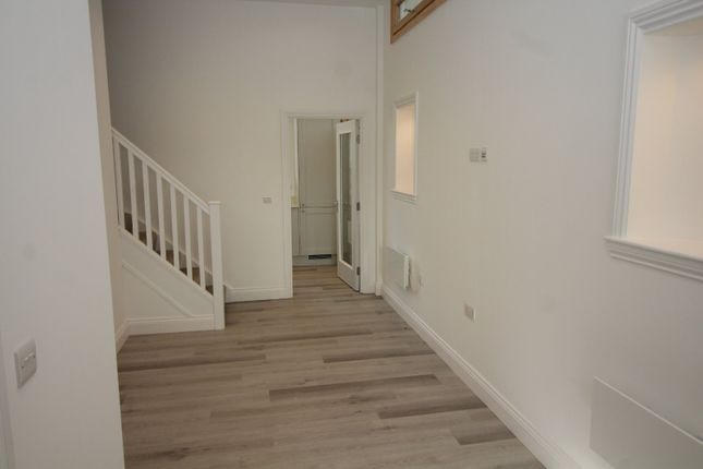 Flat to rent in Old Chester Road, Holywell, Flintshire