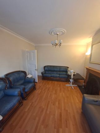 Lower Addiscombe Road, Croydon photo 4