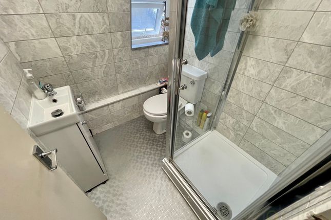 Flat 10 124-125 St James Street, Brighton photo 5