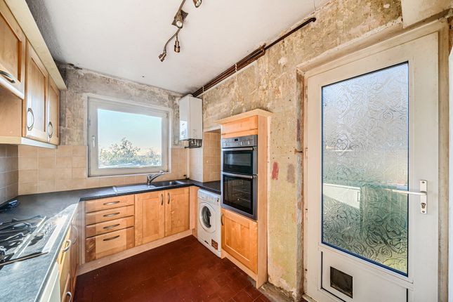 14, York Road, Northwood photo 4