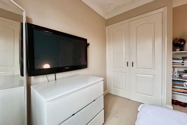 Room 2, 1, Southampton photo 3