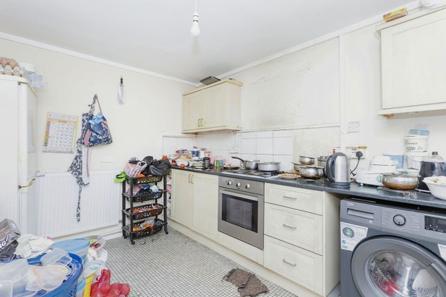 Flat for sale in Chester Close, Leicester