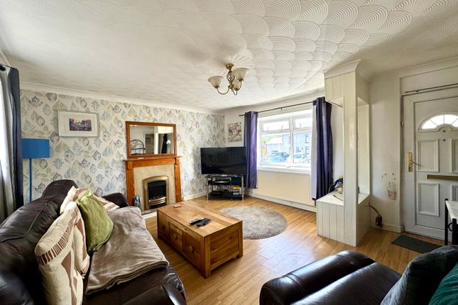 169 High Street, Merthyr Tydfil photo 2
