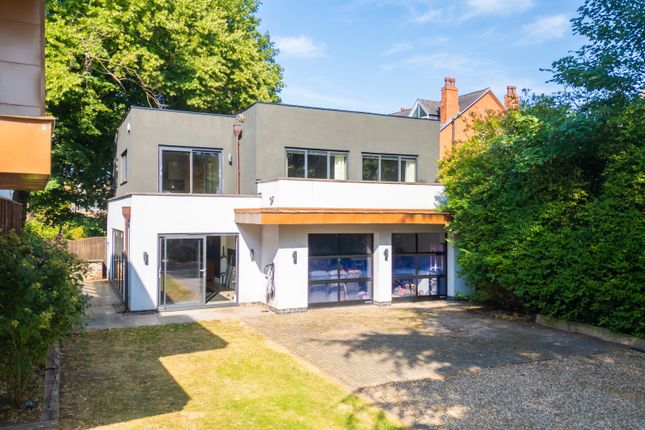 The Grange, 4 Devonshire Avenue, Nottingham photo 3