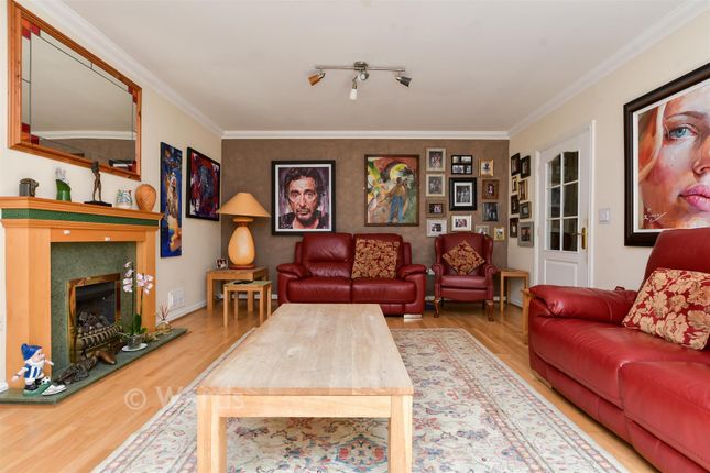 2, Foreland Heights, Broadstairs photo 3