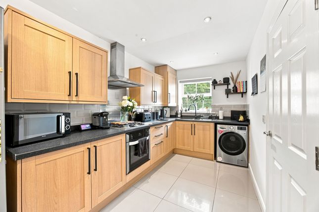 6 Bridgewood Close, Rossendale photo 3