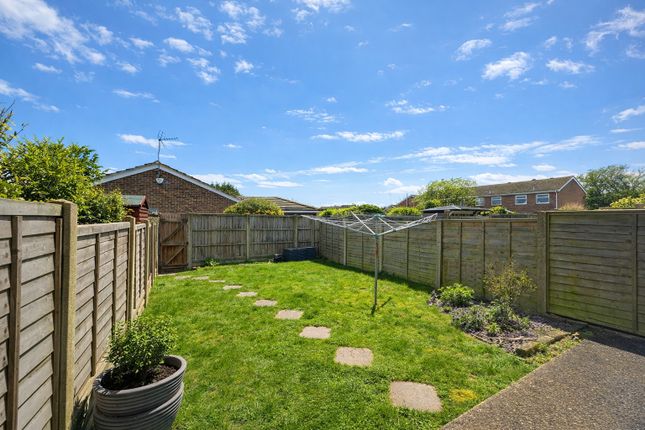 3, Lindridge Close, Kent photo 2