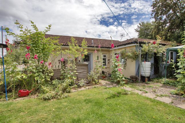 Detached bungalow for sale in Birch Close, Hildenborough, Tonbridge