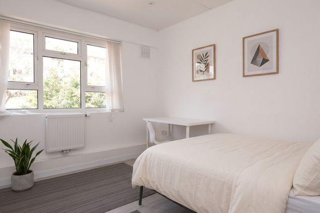 30 Selsfield Drive, Brighton photo 4