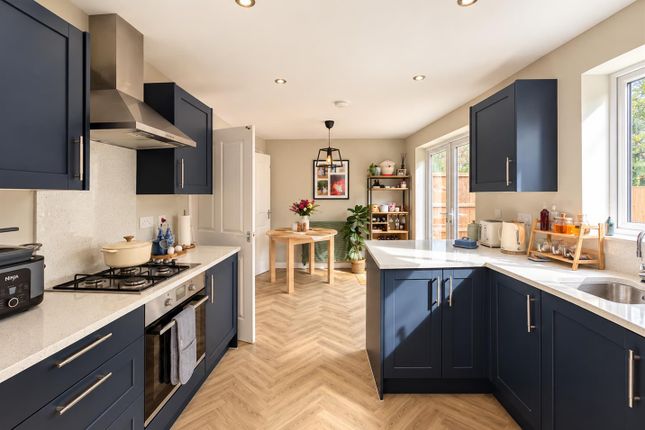 Kingfisher Drive, Lydney photo 2
