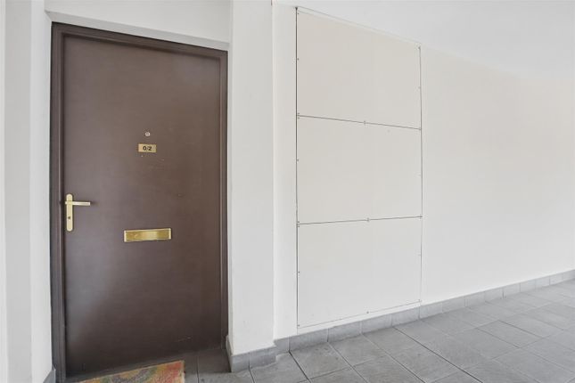0/2, 3, Macbride Way, Renton, Dumbarton, Dumbarton photo 4